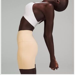 lululemon Align™ High-Rise Short 6" in Prosecco